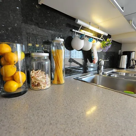 Gold Apartment *