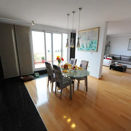 Gold Apartment
